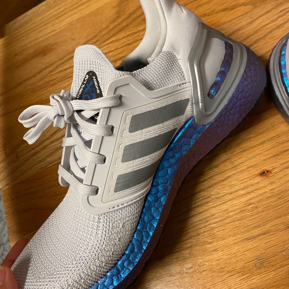 Womens ultraBoost 20